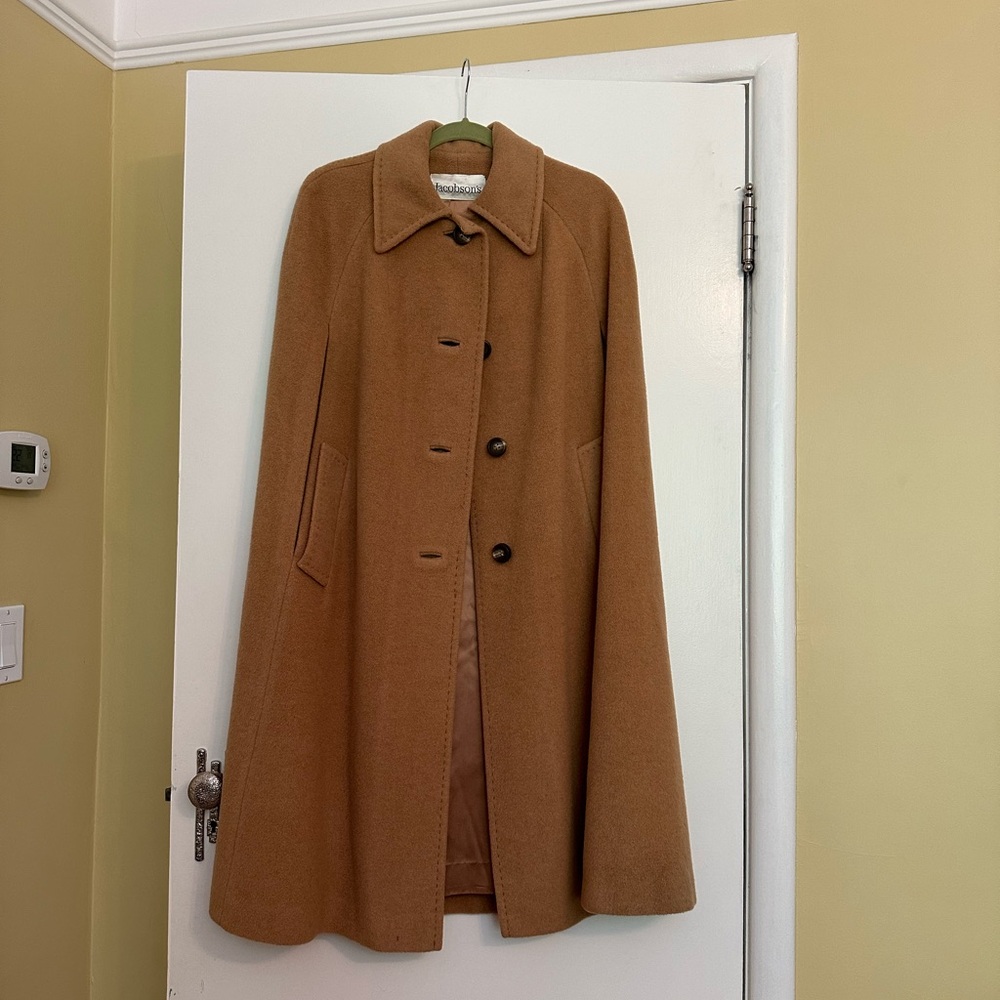 Vintage Camel hair fully lined cape with pockets